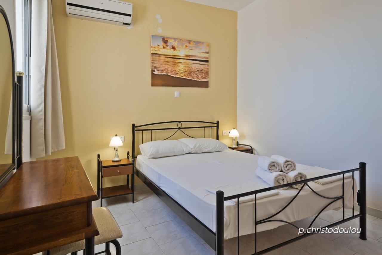 Albatros Studios & Apartments Lefkos  Eksteriør bilde