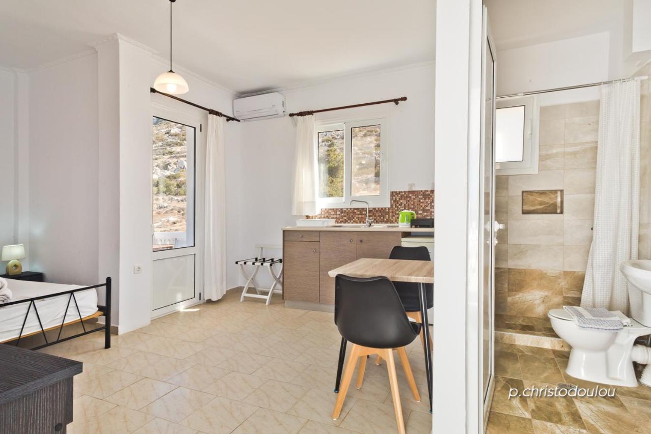 Albatros Studios & Apartments Lefkos  Eksteriør bilde