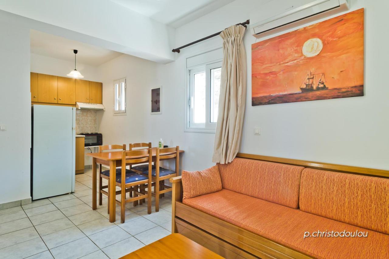 Albatros Studios & Apartments Lefkos  Eksteriør bilde